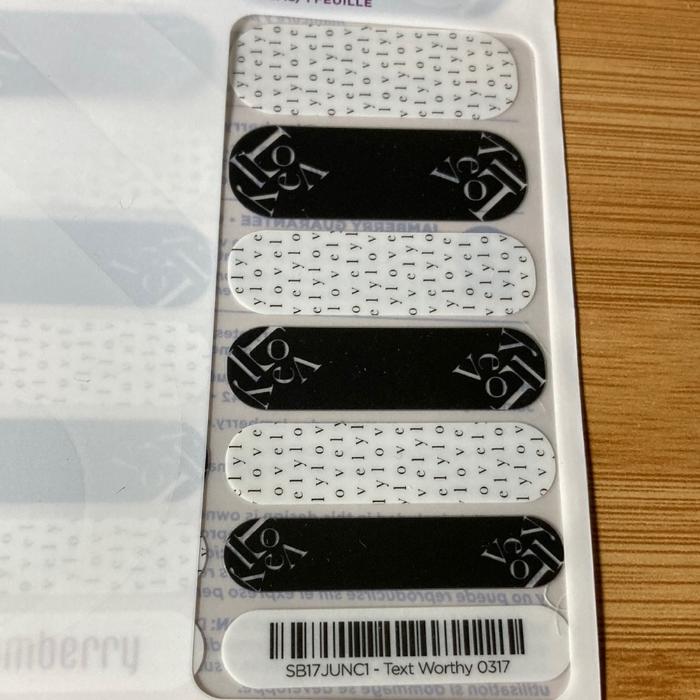 Jamberry Style Box Exclusive Text Worthy